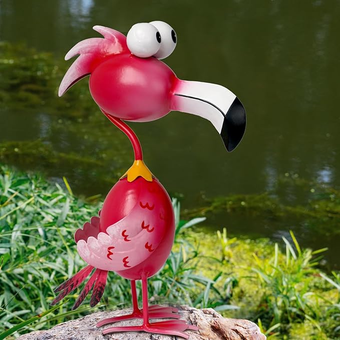Red Metal Flamingo Garden Statue - Weather-Resistant Bird Yard Decor