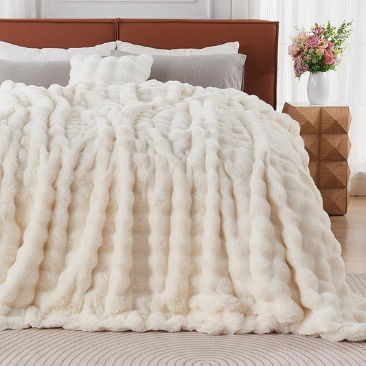 Cream White Big Bubble Faux Fur Queen Blanket – 90"x90" | 800GSM Luxury Rabbit Fluff | Spectacular Bubble Throw for Bed & Sofa