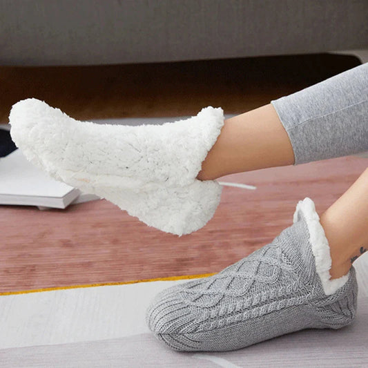 Fuzzy thermal slipper socks in white with cable knit and sherpa cuff