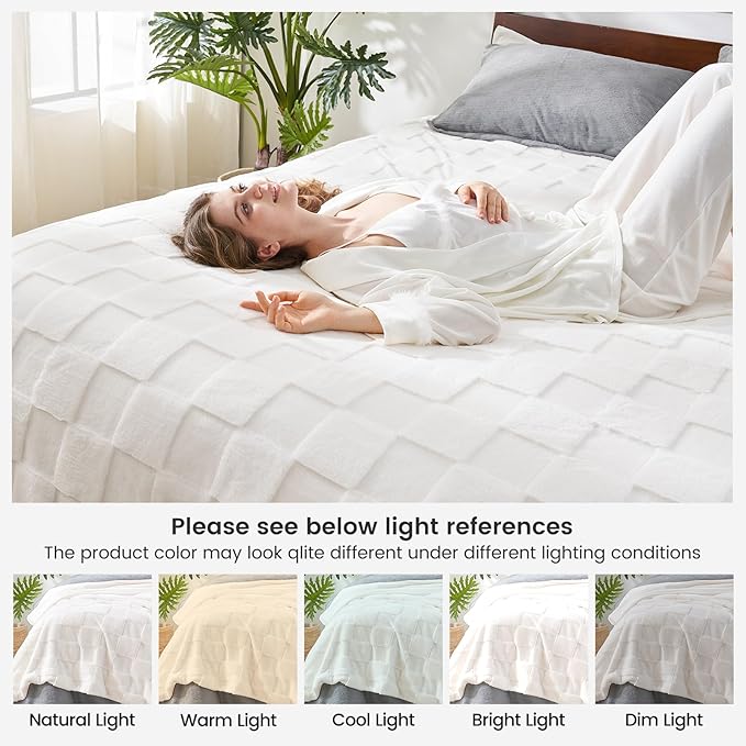 Ivory Checkered Faux Fur California King Blanket – 90"x108" | 450GSM 3D Jacquard Check Pattern | OEKO-TEX Certified Classic Throw for Cal King Beds