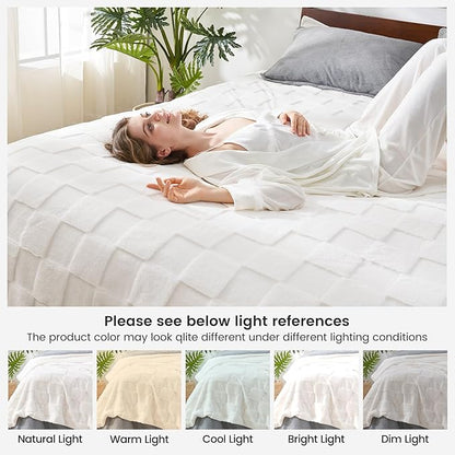 Ivory Checkered Faux Fur Queen Blanket – 90"x90" | 450GSM 3D Jacquard Check Pattern | OEKO-TEX Certified Plush Throw for Bed & Couch