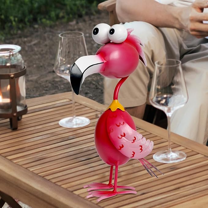 Red Metal Flamingo Garden Statue - Weather-Resistant Bird Yard Decor
