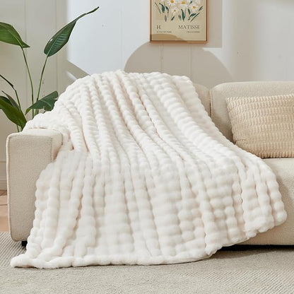 Ivory Bubble Faux Fur Queen Blanket – 90"x90" | 550GSM Reversible Plush Rabbit Fluff | Elegant Bubble Pattern Throw for Bed & Sofa