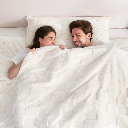 Ivory Checkered Faux Fur Queen Blanket – 90"x90" | 450GSM 3D Jacquard Check Pattern | OEKO-TEX Certified Plush Throw for Bed & Couch