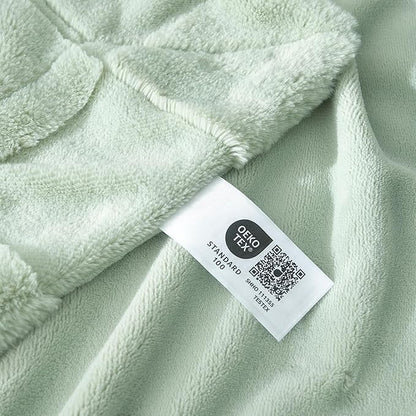 Sage Green Checkered Faux Fur King Blanket – 108"x90" | 450GSM 3D Jacquard Check Pattern | OEKO-TEX Certified Botanical Throw for King Beds