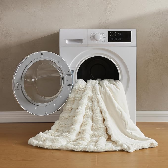 Cream Faux Fur Queen Blanket – 90"x90" | 750GSM Wavy Bubble Texture | Pure Luxury Plush Throw for Bed, Sofa & Chaise Lounge