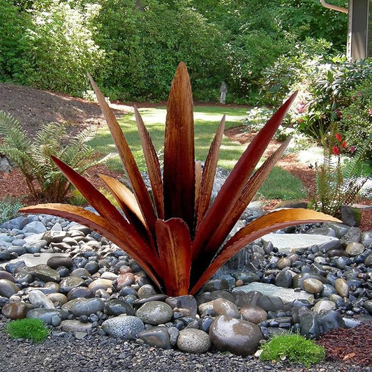 12-Leaf Metal Agave Garden Sculpture - Rustic Botanical Outdoor Decor
