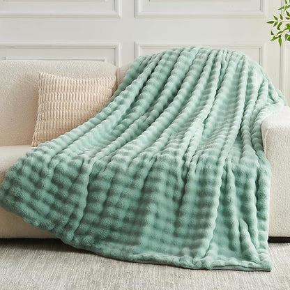 Sage Green Bubble Faux Fur Queen Blanket – 90"x90" | 550GSM Reversible Plush Rabbit Fluff | Botanical Bubble Pattern Throw for Bed & Sofa