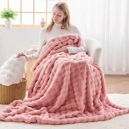 Pink Bubble Faux Fur Queen Blanket – 90"x90" | 550GSM Reversible Plush Rabbit Fluff | Glamorous Bubble Pattern Throw for Bed & Sofa