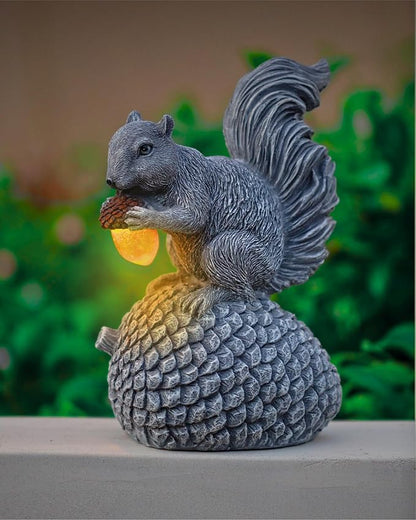 Solar Squirrel Garden Statue with Glowing LED Acorn - Hand-Painted Resin Decor