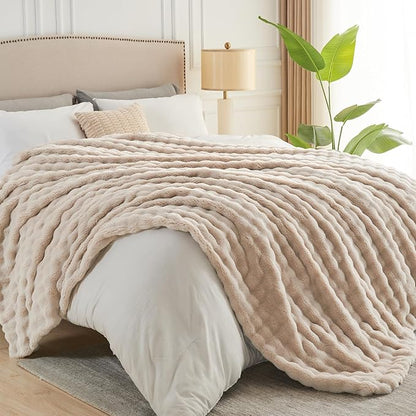 Linen Bubble Faux Fur Queen Blanket – 90"x90" | 550GSM Reversible Plush Rabbit Fluff | Natural Organic Bubble Pattern Throw for Bed & Sofa
