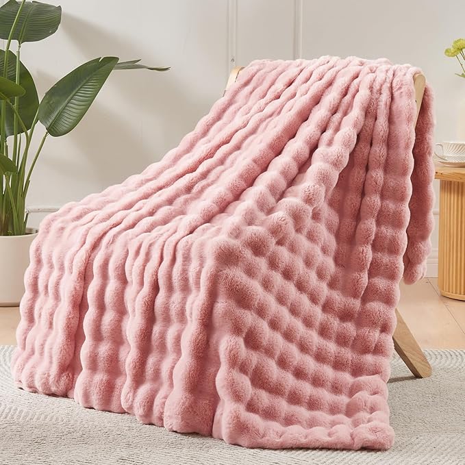 Pink Bubble Faux Fur Queen Blanket – 90"x90" | 550GSM Reversible Plush Rabbit Fluff | Glamorous Bubble Pattern Throw for Bed & Sofa