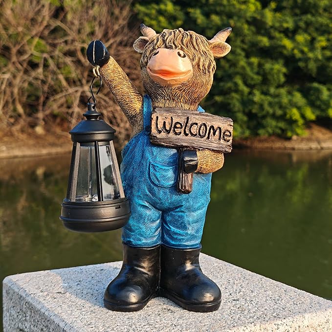 Solar Highland Cow Garden Statue with Lantern and Welcome Sign - Farmhouse Resin Outdoor Decor