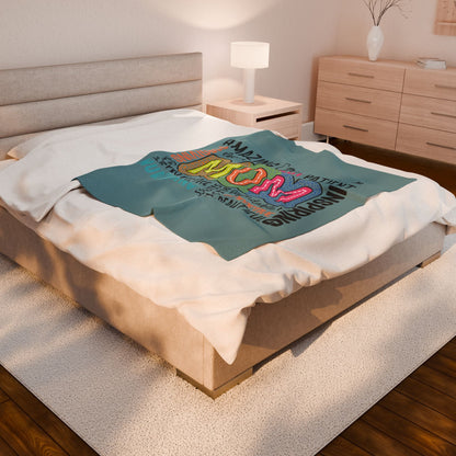 Mom Word Cloud Velveteen Plush Blanket – Amazing, Caring, Inspiring & More | Teal | Super Soft Throw | 3 Sizes | Mother’s Day Gift for Mum