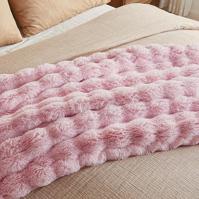 Pink Faux Fur King Blanket – 108"x90" | 750GSM Wavy Bubble Texture | Opulent Plush Throw for King Beds, Sofa & Chaise Lounge