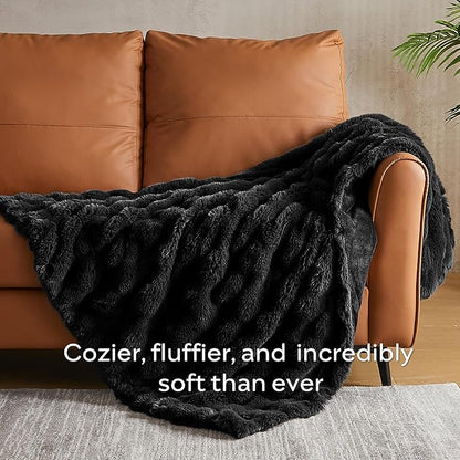 Black Faux Fur Queen Blanket – 90"x90" | 750GSM Wavy Bubble Texture | Elegant Thick Plush Throw for Bed & Couch