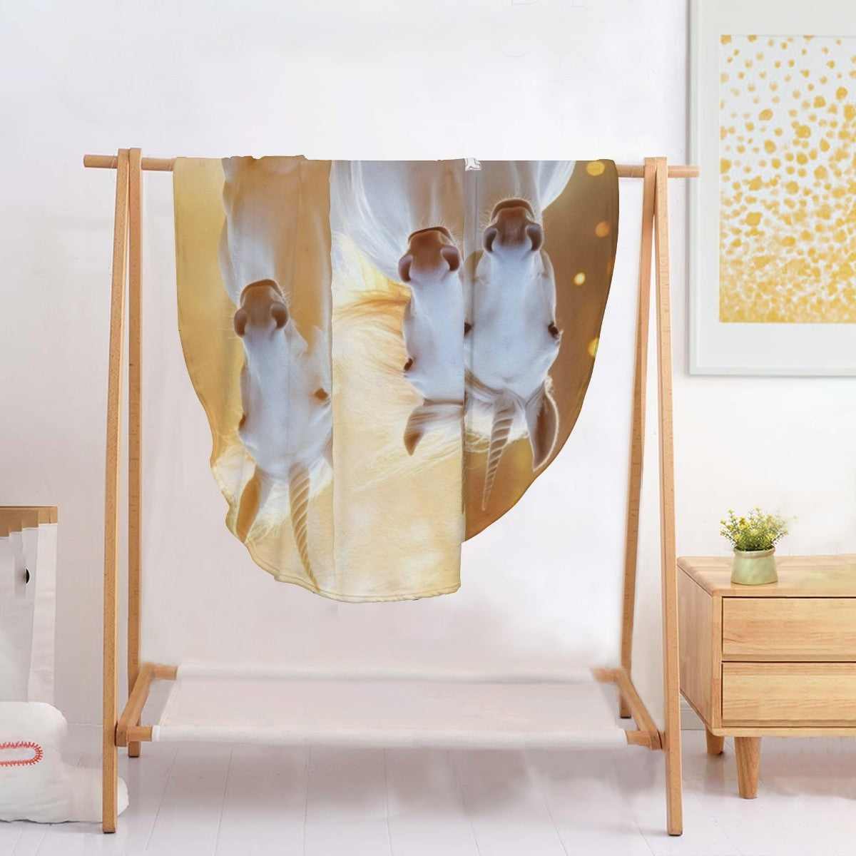 Round unicorn blanket with three white unicorns print and name Jessica, golden tone