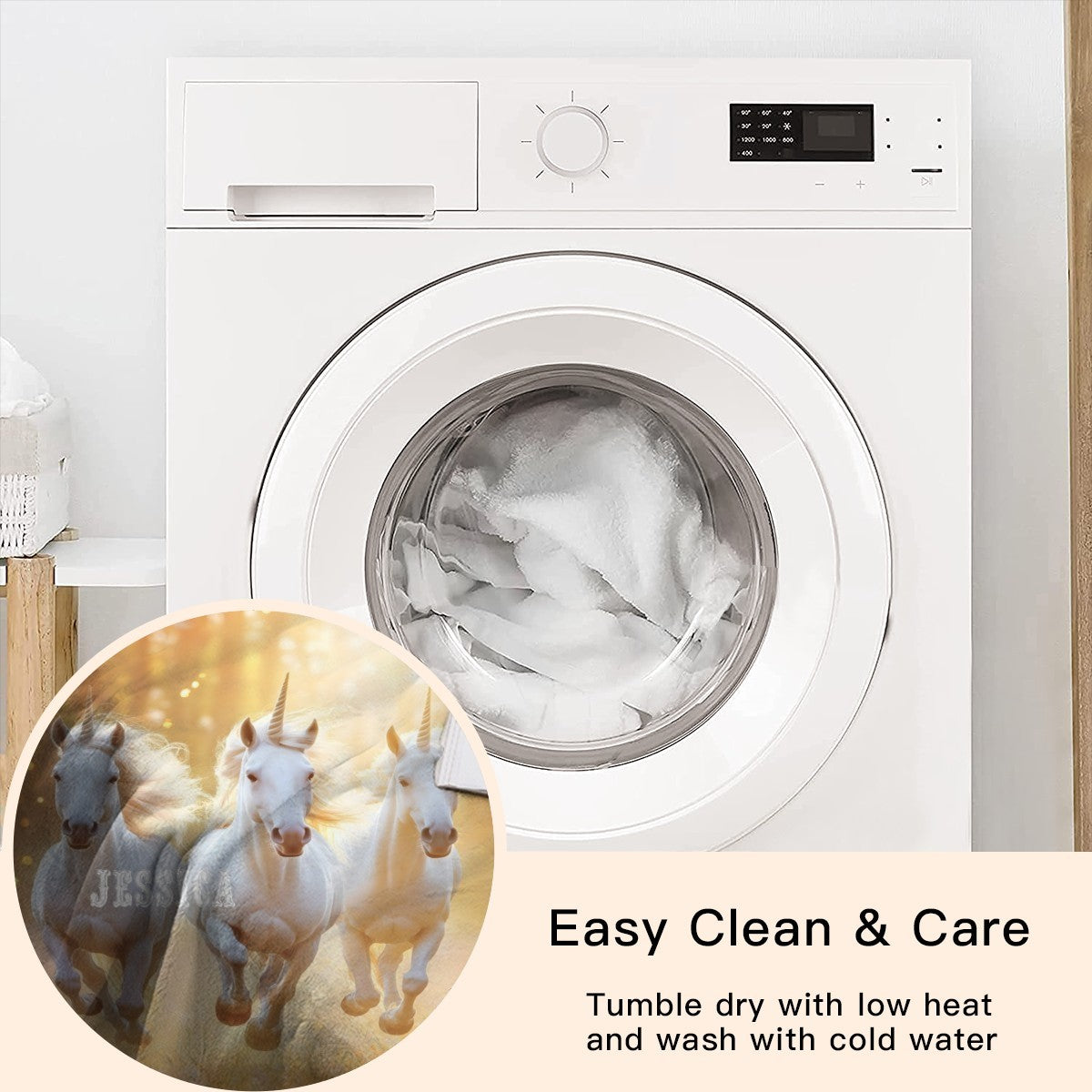 Round unicorn blanket with three white unicorns and name Jessica, machine-wash inset