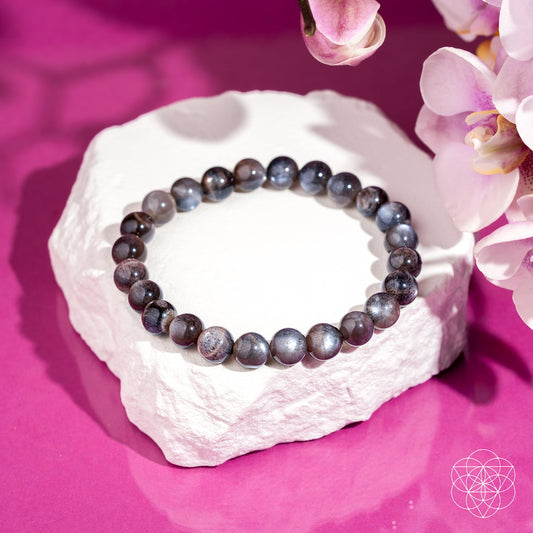 Black moonstone bead bracelet with elastic cord, round gray-blue stones