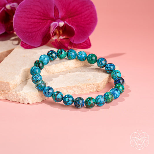 Chrysocolla bead bracelet with round turquoise and green stones, elastic fit.