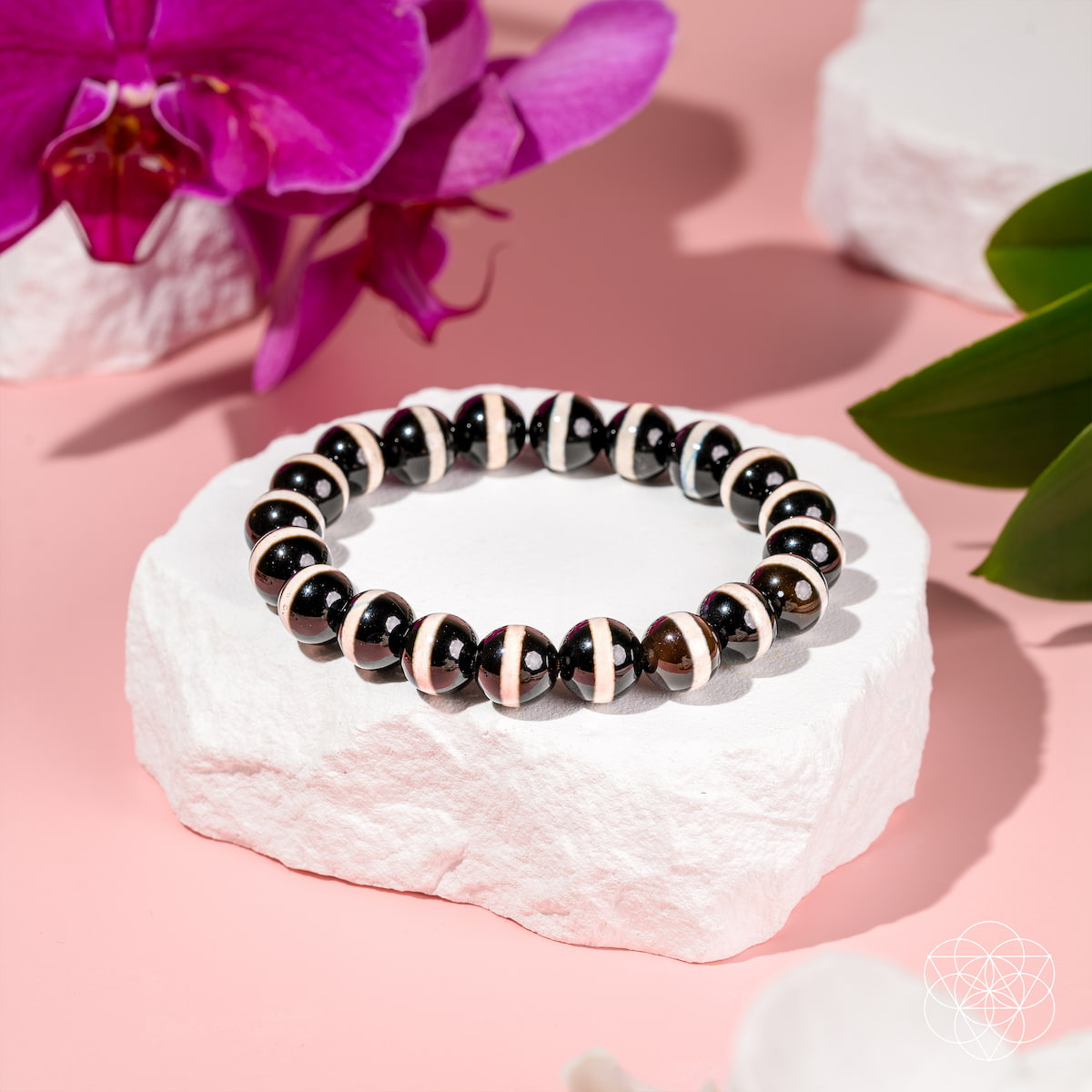 Tibetan Dzi Fortune Talisman Bracelet – Black Striped Agate