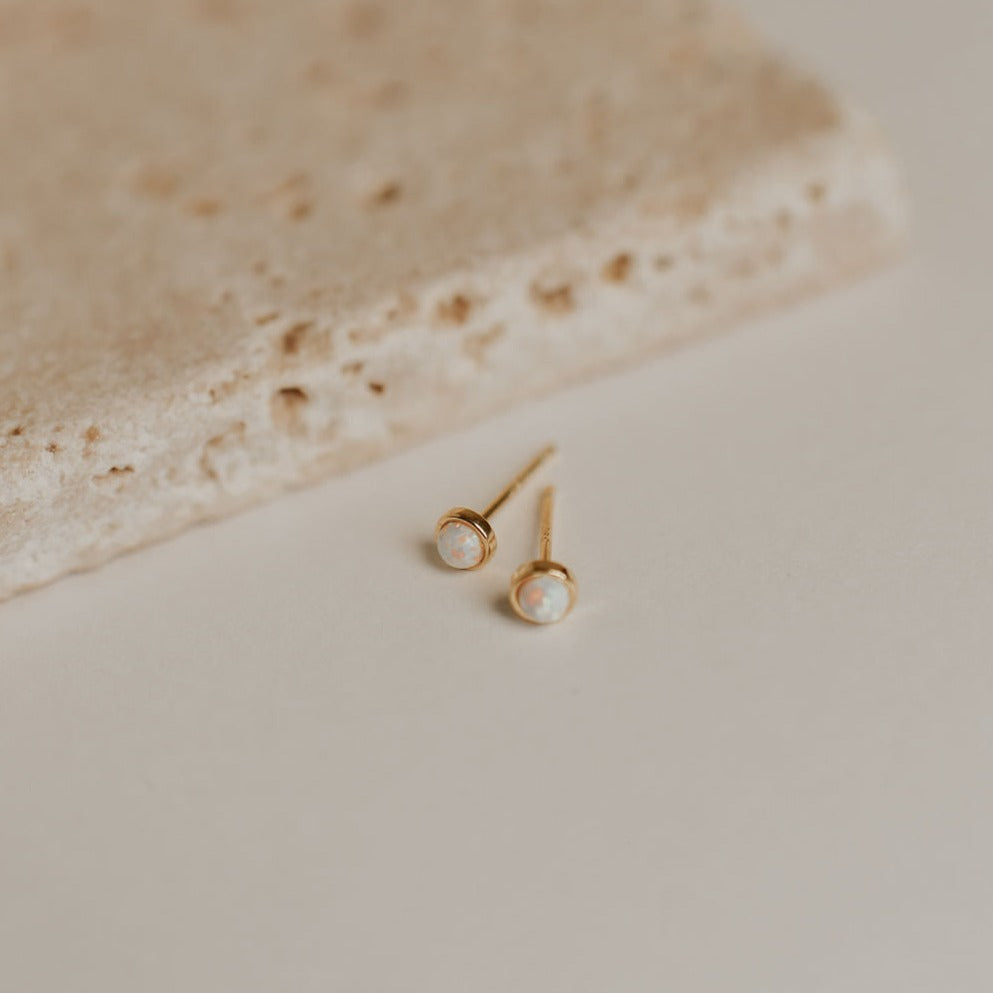 Betty Opal Studs with round opal stones in gold-tone bezels