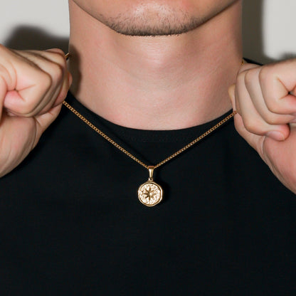 Small Hammered Compass Necklace | 16.5 mm North Star Pendant