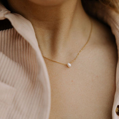 Melbourne Pearl Necklace with a fine gold-tone chain and single white pearl drop