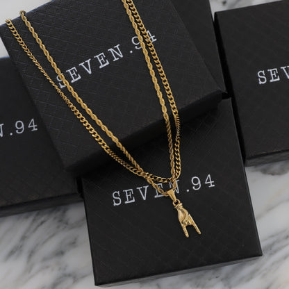 Gold horn-hand pendant necklace set with SEVEN.94 gift boxes