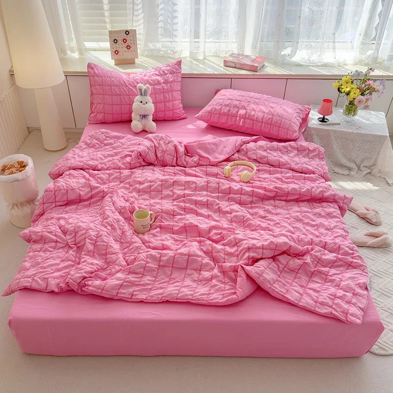 Pink seersucker summer duvet cover set with seersucker pattern and two pillowcases