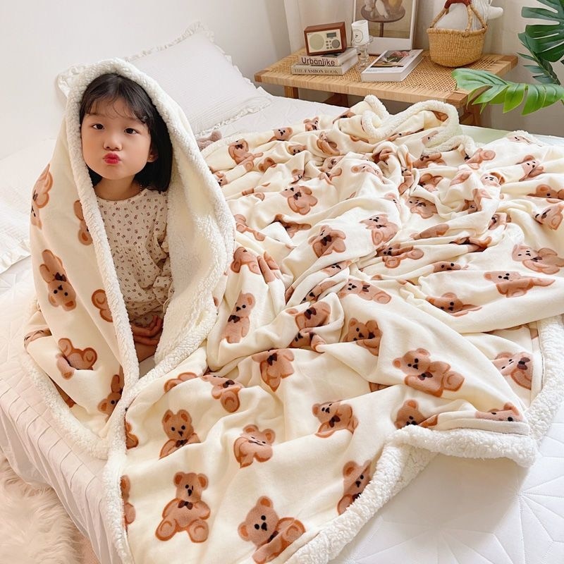 Lamb fleece blanket with cream teddy bear print and white sherpa border