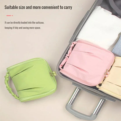 Compact hanging makeup bags with zippers, pink and green for travel