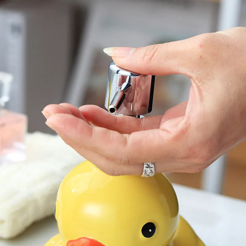 Kawaii Ceramic Duck Soap Dispenser – Cute Bathroom Accessory | 250ml & 450ml