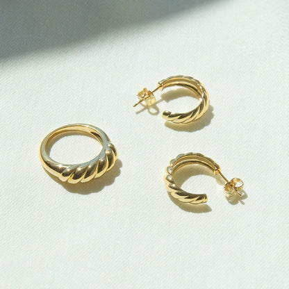 Croissant Dome Ring | Lightweight 18K Gold-Plated Band, 6.5 mm