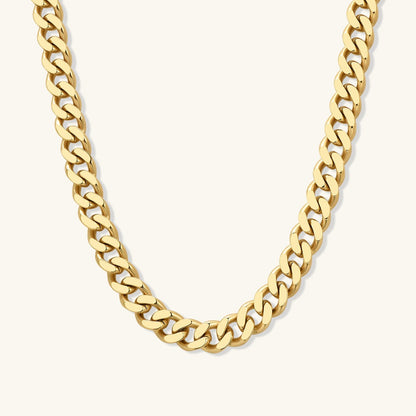 Gold chunky curb chain necklace, 12 mm links, close-up