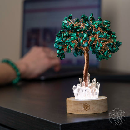Unwind – Malachite Tree Lamp with Clear Quartz Base Accents