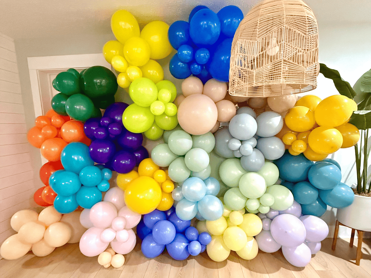 Premium Violet Latex Balloon Cluster (5", 11” and 17”)