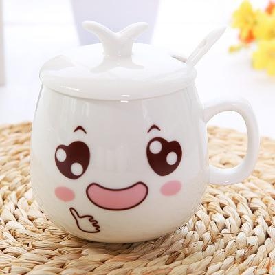 Ceramic mug with lid, white finish, smiling face with big eyes and rosy cheeks